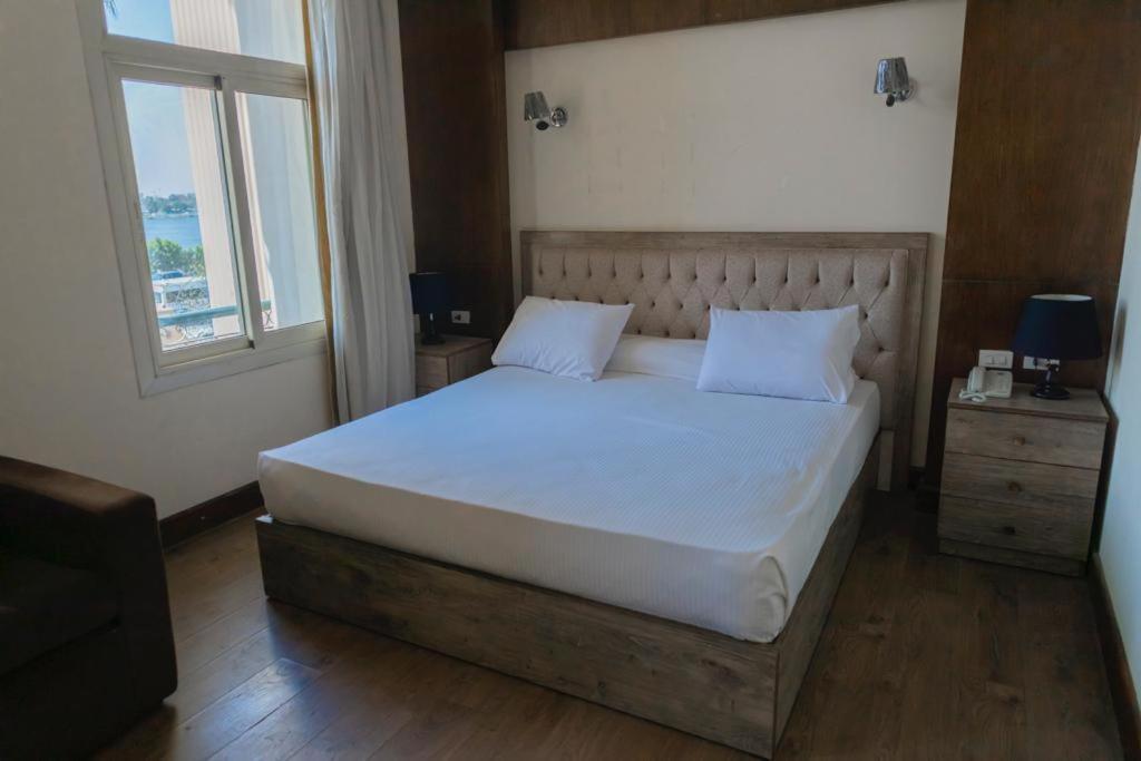 Ultra Loaloa Nile Maadi Hotel Cairo Exterior photo